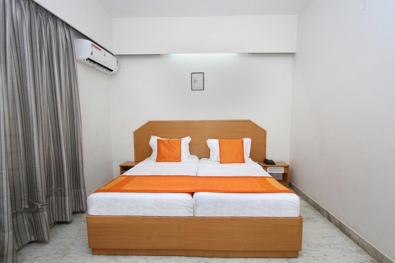 Oyo 5345 Hotel Sai Rennaissance Bangalore Exterior foto
